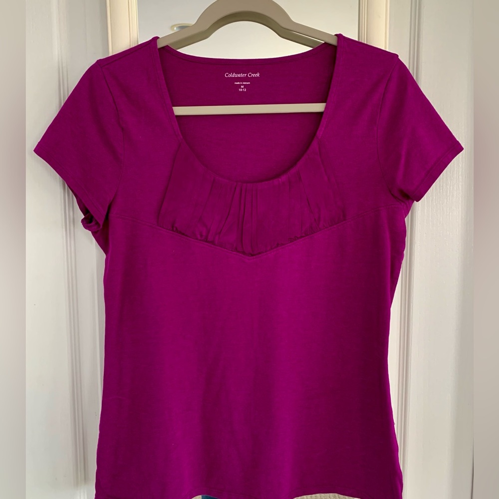 Pretty short sleeve T Coldwater Creek satin ribbon accent at the neckline